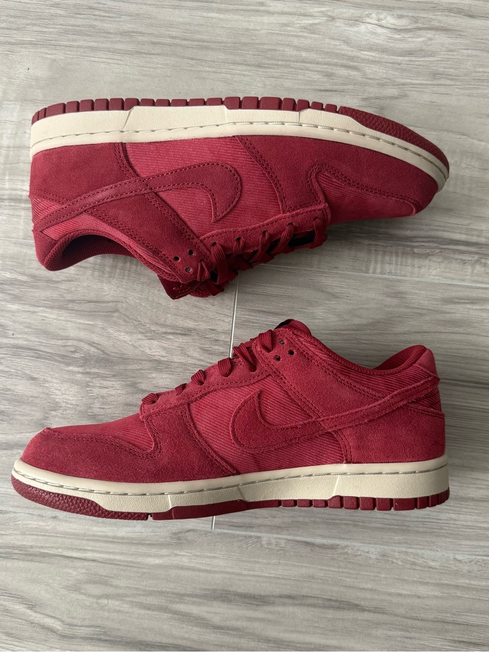 Nike Dunk Low SE GS ‘Team Crimson’ IB5691-600 New with box